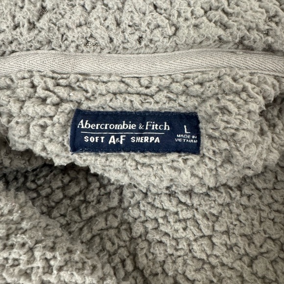 Abercrombie & Fitch soft A&F Sherpa gray collared 1/4 zip size large collared - Picture 3 of 9